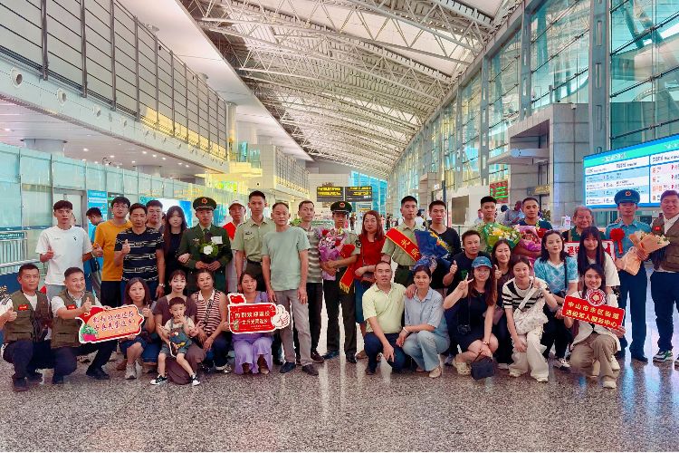 中山多鎮(zhèn)街備好暖心大禮包，送給最可愛的人